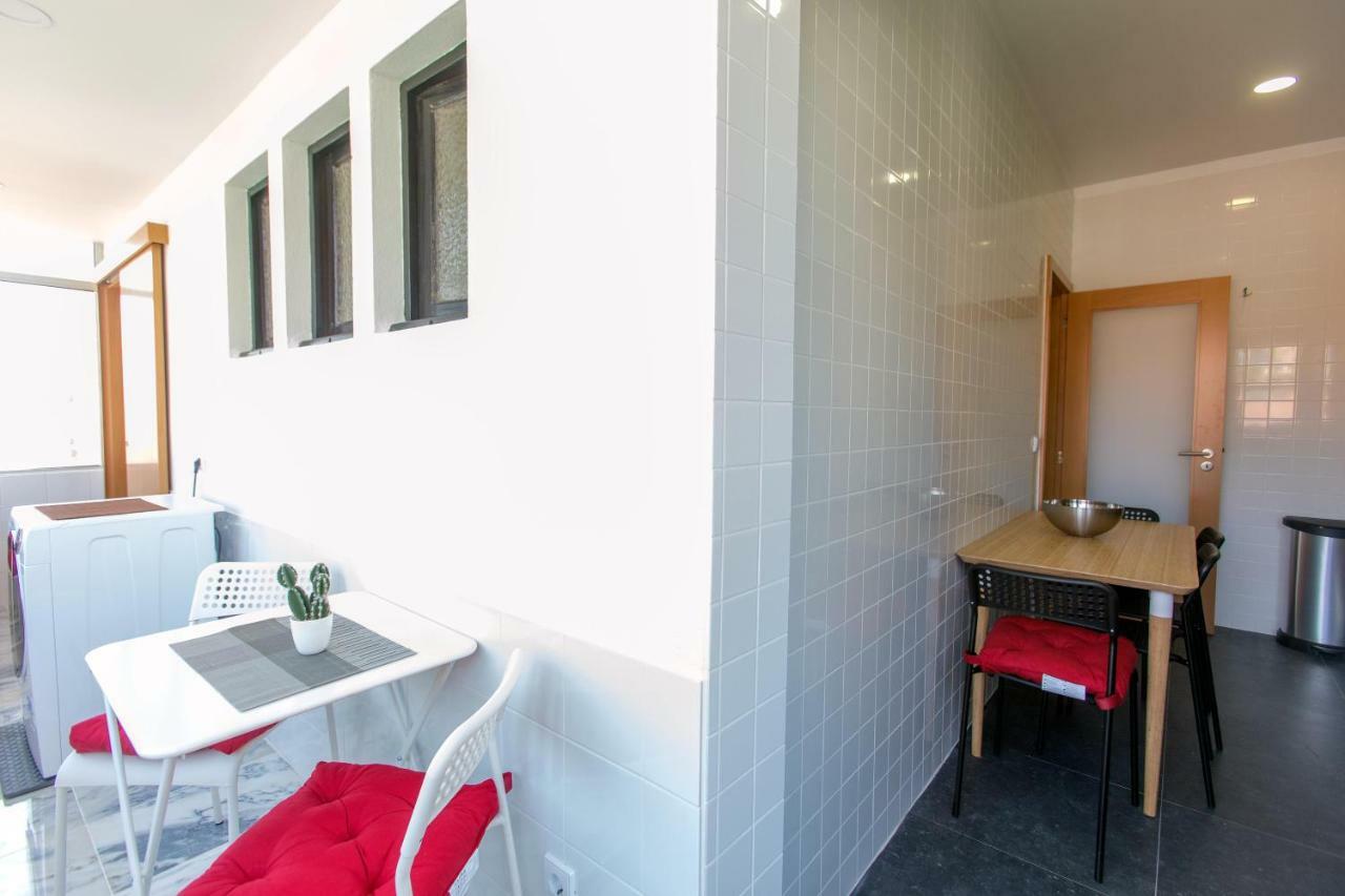 Friends & Family Tree Apartment Porto Bagian luar foto
